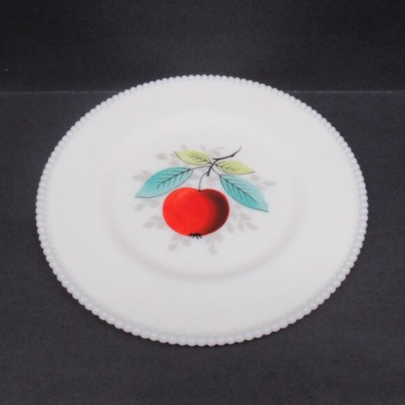 Westmoreland Milk Glass BEADED EDGE 10 1/4 Inch Hand Painted APPLE Plate - Picture 1 of 4